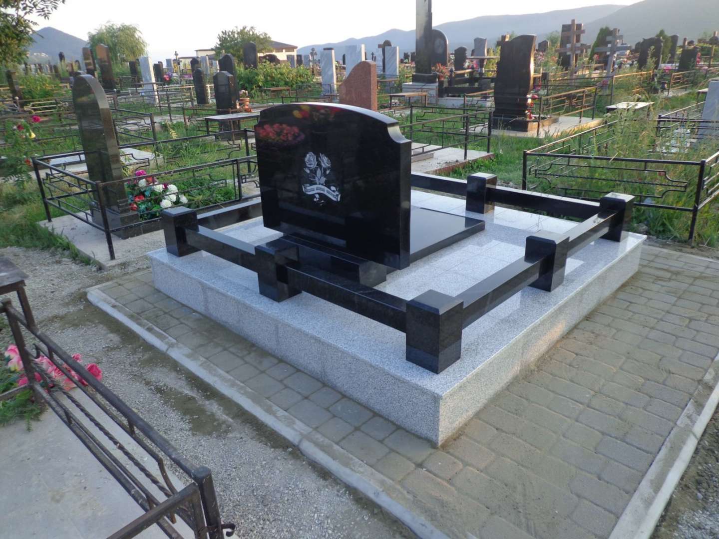 Памятники На Могилу В Новороссийске Фото